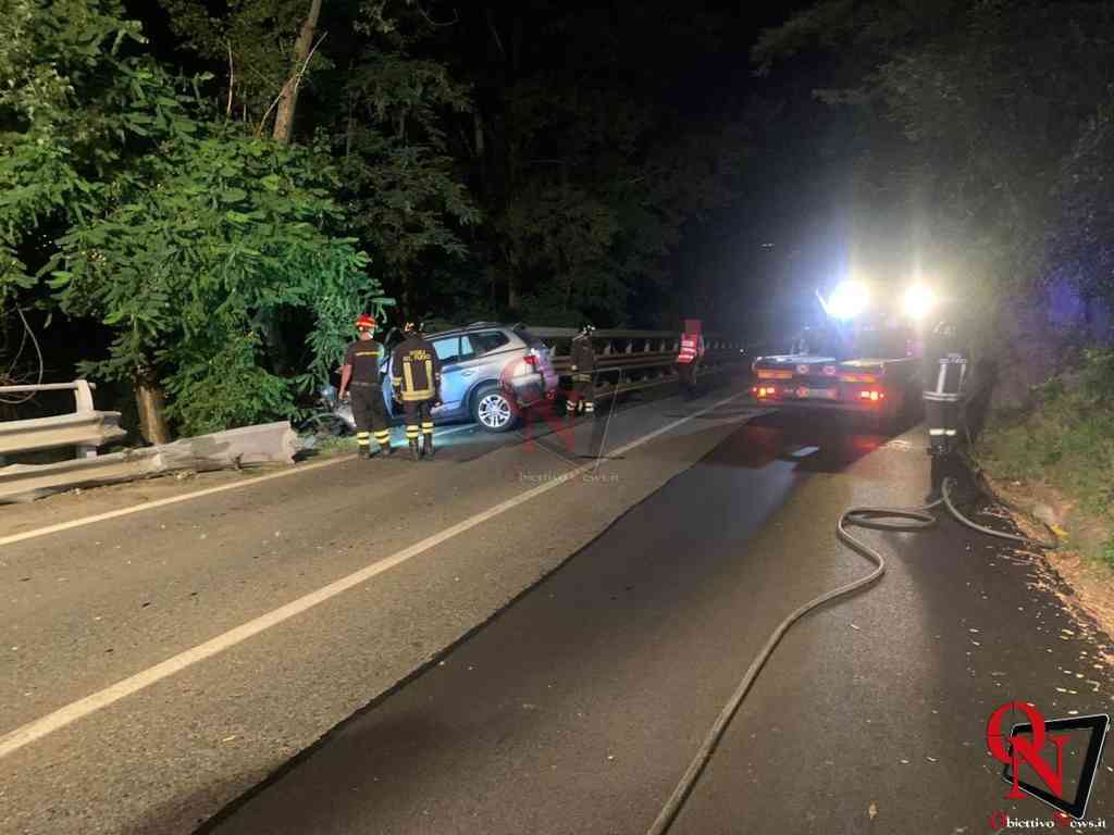 CUORGNÈ – Auto si schianta contro il guardrail in località Piova (FOTO)