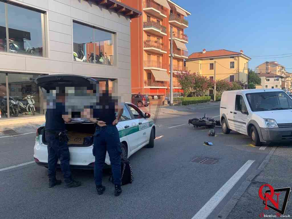 IVREA – Incidente in via Torino: scontro moto e furgone 2 incidente
